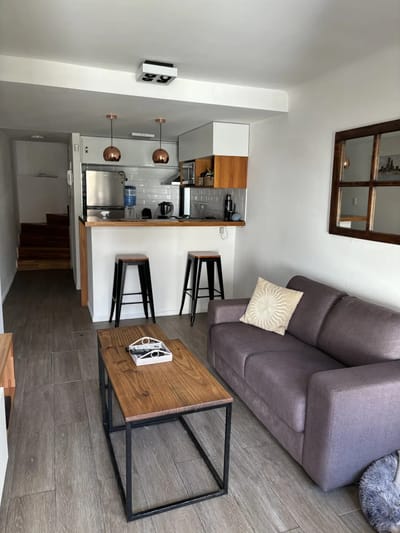 Alquiler Casa Dúplex Un Dormitorio + Escritorio Y Cochera Doble En Malvín
