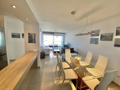 ALQUILER TEMPORAL DE 2 DORMITORIO EN EDIFICO VISTA BRAVA, PUNTA DEL ESTE.