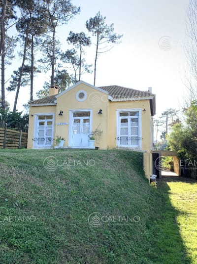 Venta casa 5 dormitorios. Montoya, la barra.