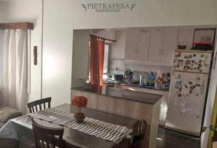 Venta de apartamento duplex en cooperativa de uso y goce, 2 dormitorios , 1 baño . Unión