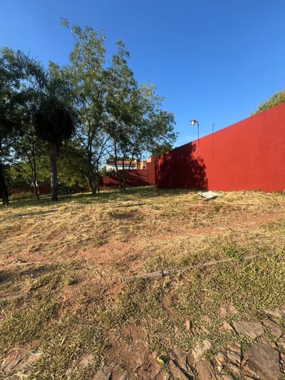 En Venta Terreno en Asunción - Barrio Santa Librada V210