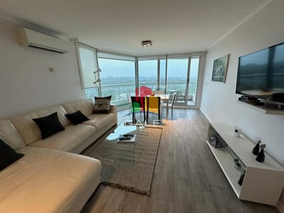Penthouse de 3 dormitorios en venta a metros de Playa Brava