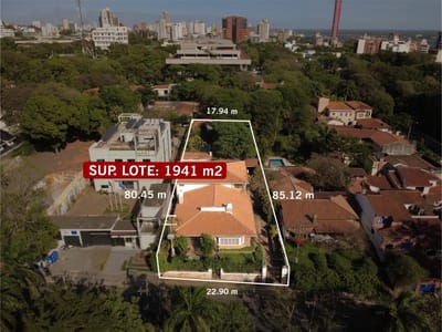 RESIDENCIA SOBRE AVDA. GRAL. SANTOS – 1.941 m²