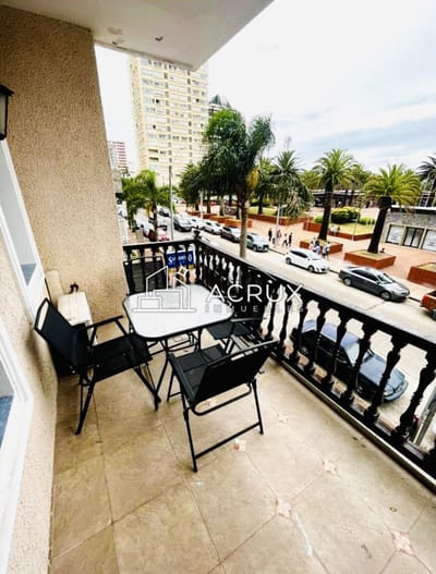 Amplio Apartamento en venta en Península, 3 dormitorios + dependencia. Punta del Este
