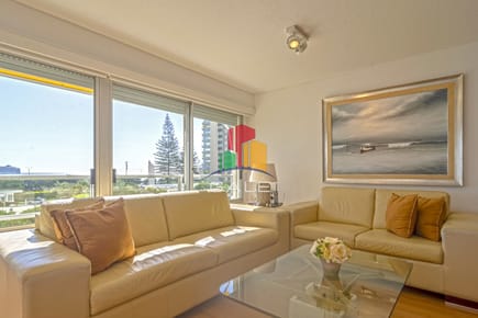 Apartamento en Punta del Este Mansa Torre Jefferson en Complejo Lincoln Center 1ra Línea de Mansa Excelentes Amenities