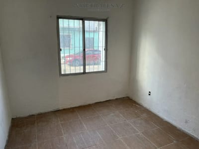 Casa en alquiler, 3 dormitorios, 1 baño, patio. Union.