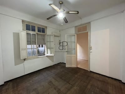 Alquiler Apartamento 2 Dormitorios Ciudad Vieja con balcon