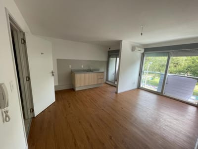 Venta Apartamento 2 Dormitorio Alquilado En La Unión, Acepta Banco.