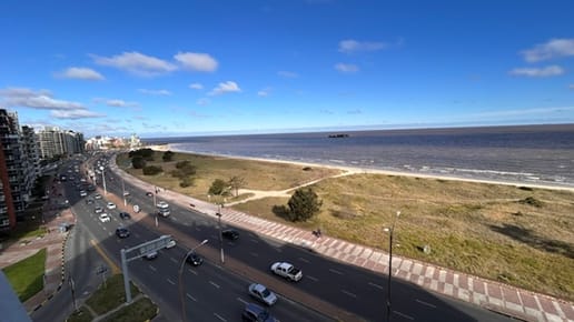 Rambla De Malvin, Primera Linea, Calefacción, Todo Al Frente Sobre El Mar
