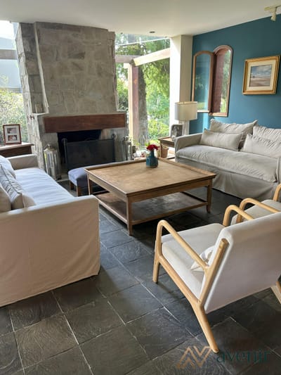 VENTA CASA EN LA TAHONA 4 DORMITORIOS