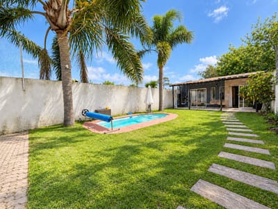 Hermosa casa en venta con piscina climatizada y barbacoa