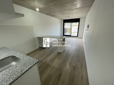 Monoambiente en venta 60 mt en avenida Italia y propios