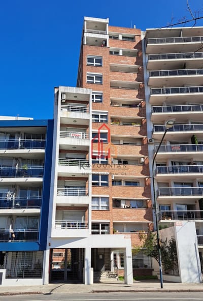 Nuevas fotos! Agraciada y Suarez, edif. Citadino Prado, piso 4 al frente, soleado, Aire Acondicionado Venta Apartamento Prado 2 dorm. Vivir o renta.