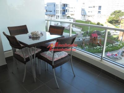 Apartamento en venta de dos dorm en Playa Brava Punta del Este
