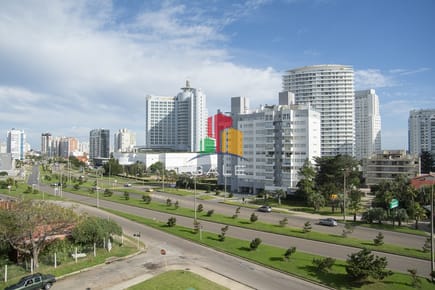 Alexander Boulevard.Departamento de 2 dormitorios, en venta y alquiler.