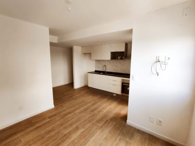 Apartamento en alquiler con ubicación privilegiada sobre 18 de Julio y Requena, a solo 4 cuadras de Tres Cruces.