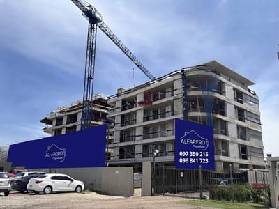VENTA Apto 3 Dormitorios 2 Baños con Gran Terraza en Rambla Costanera