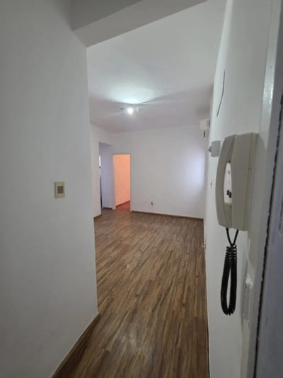 Venta Apartamento De 2 Dormitorios Baño Y Cocina A Nuevo En La Blanqueada