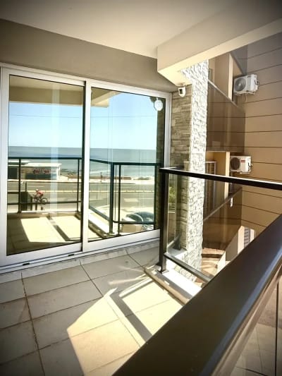 Apartamento de 2 Dormitorios y 2 Baños en Venta en Malvin