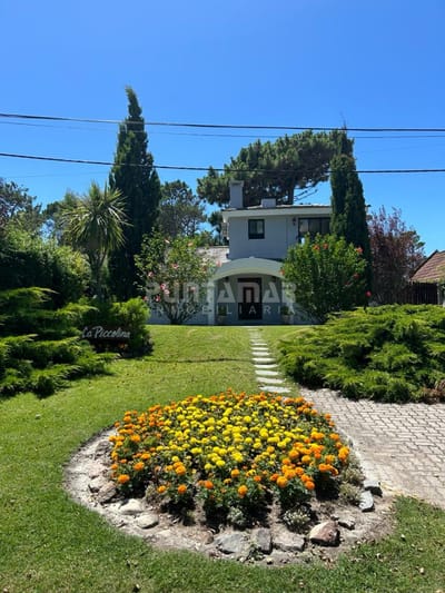 CASA DE 2 PLANTAS EN RINCON DEL INDIO