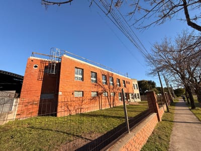 Oportunidad!! Excelente Planta De 2900 M2 De Terreno 800 M2 Edif Malvin Norte