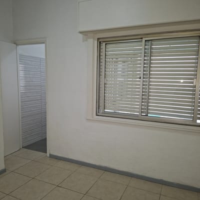 IDEAL ESTUDIANTES PROXIMO UNIVERSIDADES - PLANTA BAJA