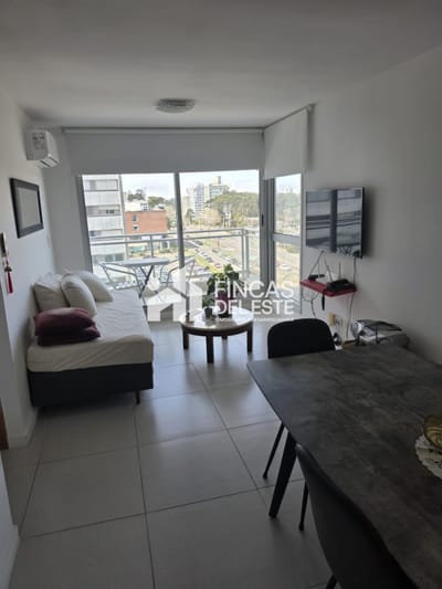 Apartamento en alquiler con muy buenos servicios