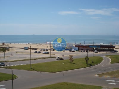 Apartamento en Brava, 3 dormitorios *