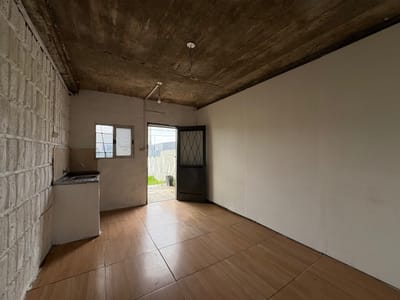 ALQUILER APARTAMENTO EN MAROÑAS 1 DORMITORIO PATIO FONDO COCHERA SIN GASTOS