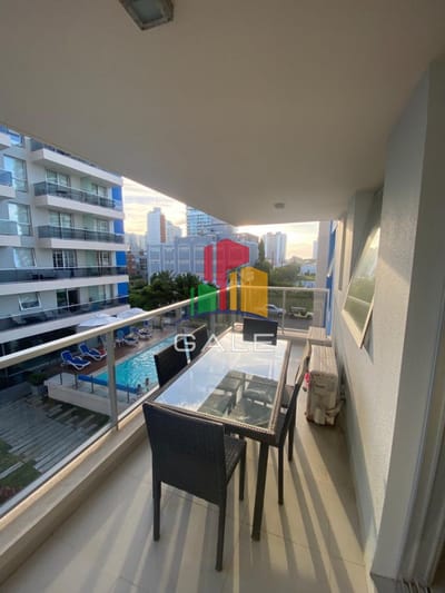 Departamento de 2 dormitorios y medio en venta en Punta del Este