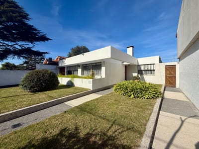 Casa en venta de 3 dormitorios c/ cochera en Carrasco