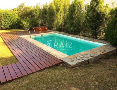 CASA 6 DORMITORIOS VENTA PUNTA DE PIEDRAS