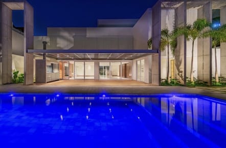 Mansion en Venta - Av Alemana 2 do Anillo 