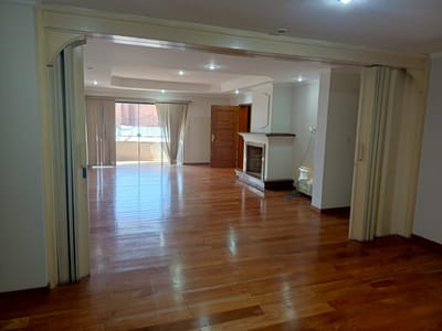Alquilo Exclusivo Departamento de 4 Dormitorios en el Prestigioso Barrio Las Mercedes