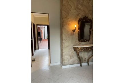 Alquilo amplia casa para vivienda o uso comercial