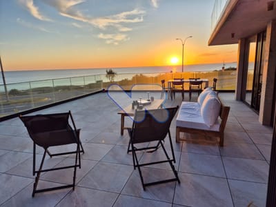 Pinares Punta del Este frente al mar 2 dorm + terraza 67m² + garage |  Alquiler Temporal