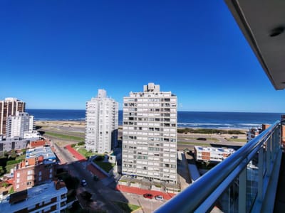 Departamento en Venta de 2 dormitorios en Edificio Onix, Punta del Este