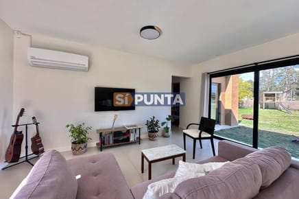 Casa de 3 dormitorios en alquiler Punta del Este