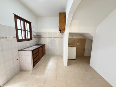 Prox Av Soca y Rivera planta baja muy amplio con patio bajos gastos comunes