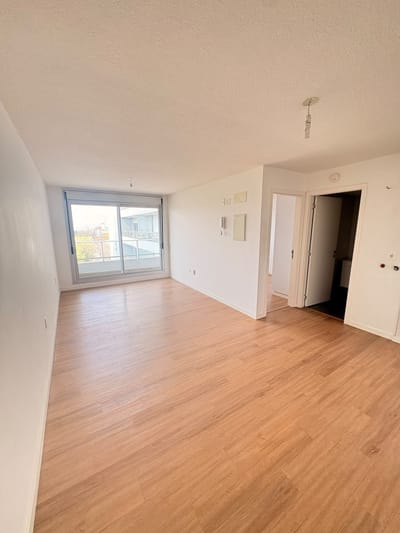 Apartamento en alquiler c/ cochera en Malvin