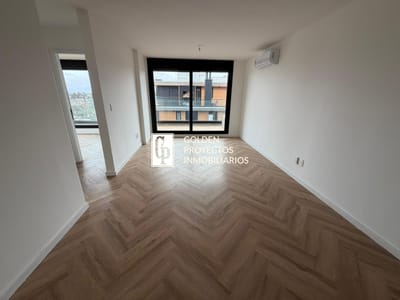 Apartamento en Alquiler 2 Dormitorios con Cocina definida en Barra de Carrasco