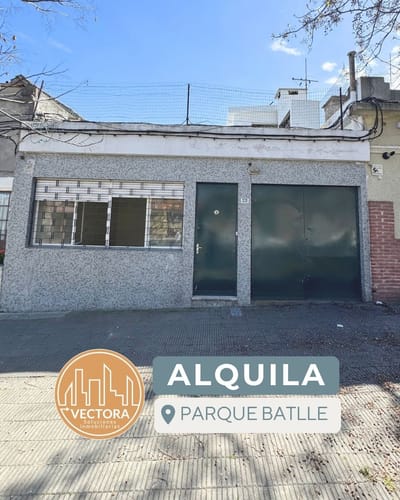 Casa en alquiler con garale, patio y azotea con parrillero en Parque Batlle