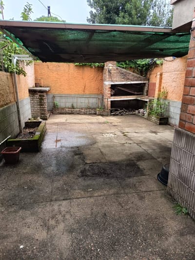 Casa en venta en Bella Italia, 3 dormitorios, 2 baños y cochera