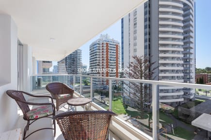 APARTAMENTO EN VENTA EN PUNTA DEL ESTE - 2 DORMITORIOS - MODERNO - CERCA DEL MAR - EDIFICIO ARENAS DEL MAR