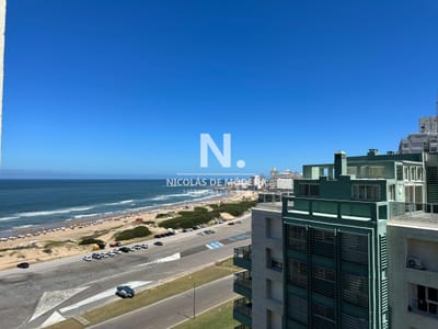 Apartamento de 2 dormitorios en Venta , Playa Brava , Punta del este
