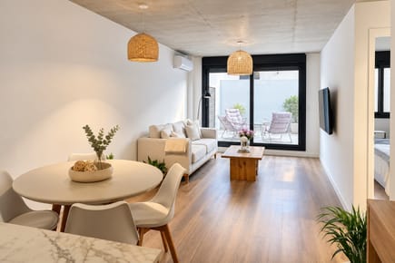 POCITOS – VENTA APARTAMENTO DE 1 DORMITORIO CON PATIO (CON RENTA)