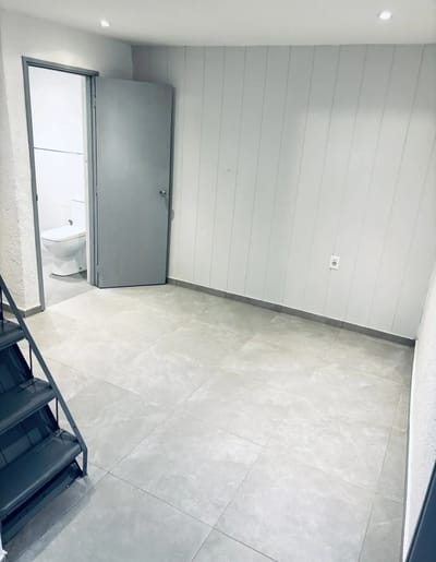 ALQUILER APARTAMENTO 2 DORMITORIOS ACCESO A AZOTEA EN LA COMERCIAL BAJOS GASTOS