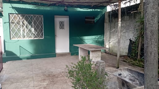 SE ALQUILA CASA AL FONDO 2 DORMITORIOS PINAR NORTE