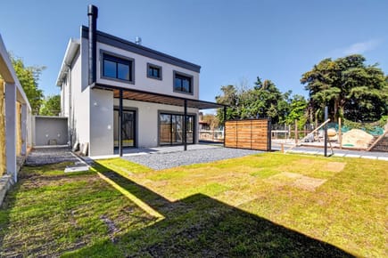 Propiedad Horizontal a estrenar en venta Solymar Sur