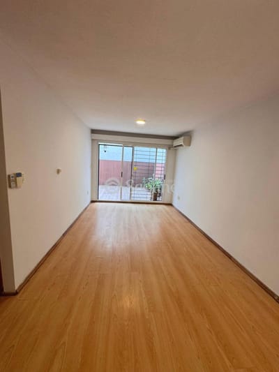 Nuevo Precio, Scosería y Ellauri - Patio amplio, exclusivo con parrillero